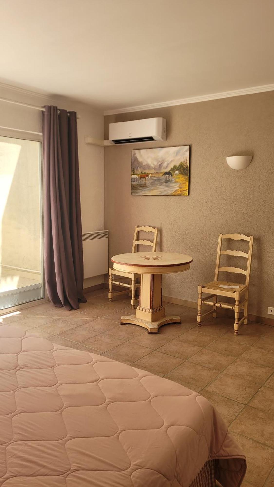 Mas Du Grand Peloux Hotel Port-Saint-Louis-du-Rhone Ngoại thất bức ảnh