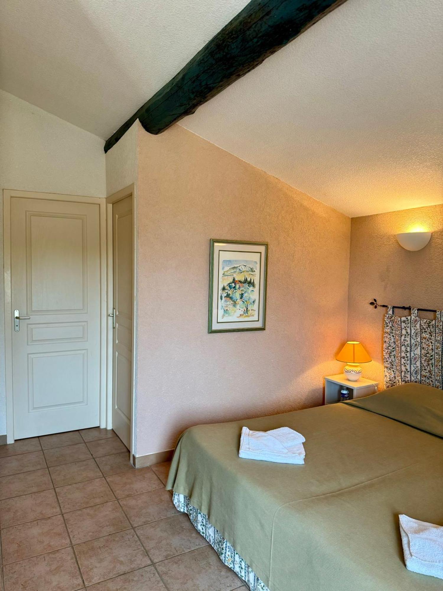Mas Du Grand Peloux Hotel Port-Saint-Louis-du-Rhone Ngoại thất bức ảnh